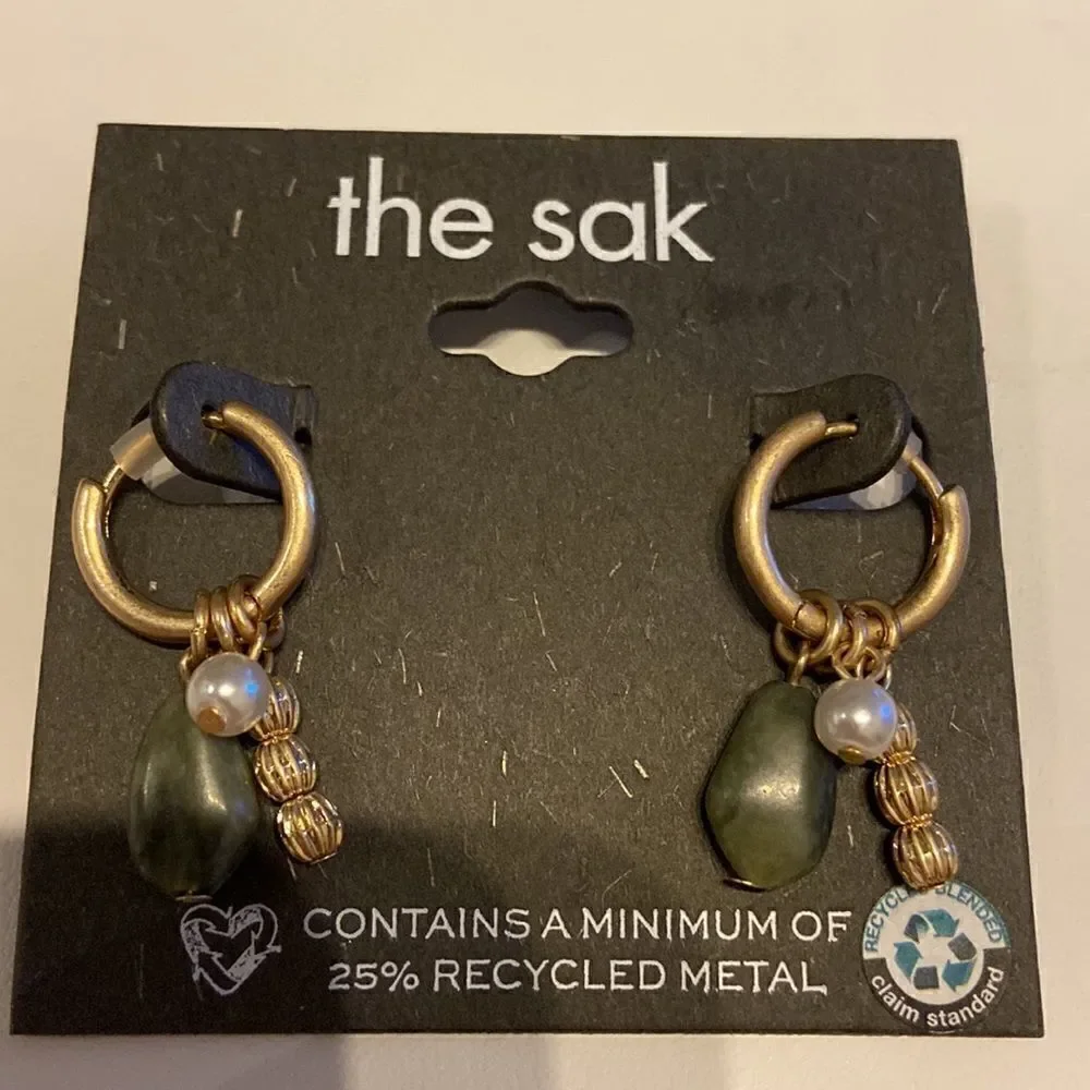 The Sak NWT Gold color Loop with gold beans green stone and pearl